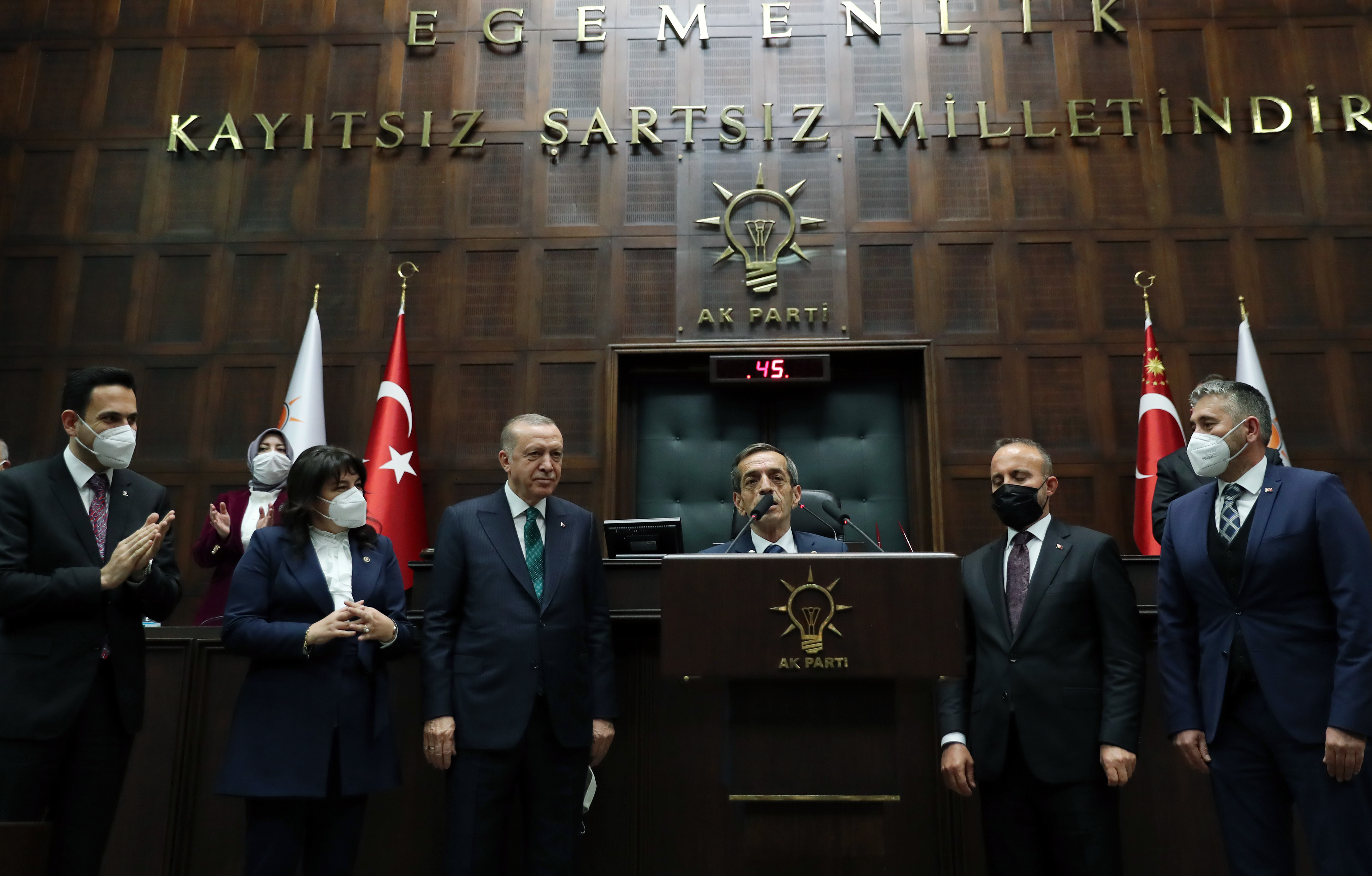 chp li canakkale il genel meclisi baskani nejat onder ak parti ye katildi yeni safak