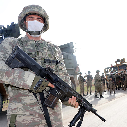 Suriye’de Mehmetçikin eli tetikte teröristlere göz açtırılmıyor