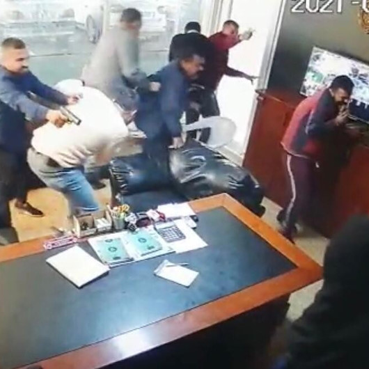 Galerideki kanlı saldırının güvenlik kamerası görüntüleri ortaya çıktı