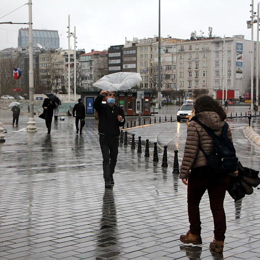 İstanbulda sabah saatlerinde yağmur etkili oldu
