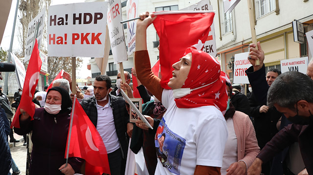 Terror-victim families protest HDP in eastern Turkey