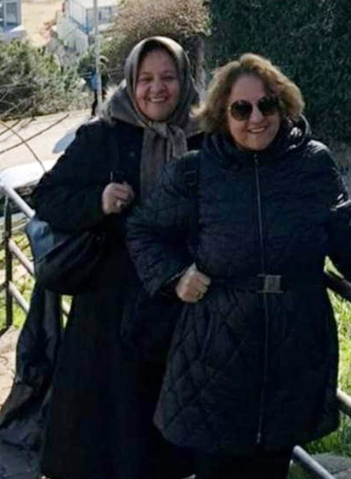 58 yıl önce doğan ikizler Ayşe Hacıkadiroğlu Demirel ve Seyda Hacıkadiroğlu Berber.