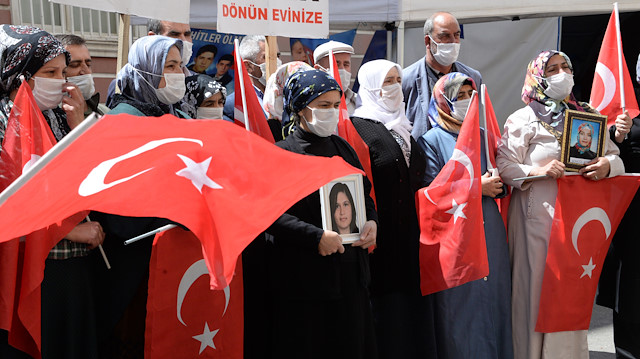 Another family joins anti-PKK sit-in in SE Turkey