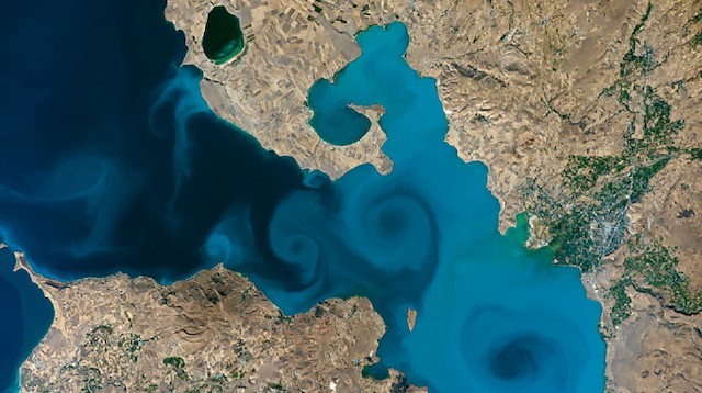 Van Gölü'nün uzaydan fotoğrafı yarışmasında, NASA'nın sitesi çökmüştü. 