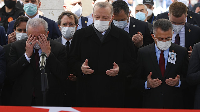Cumhurbaşkanı Erdoğan da cenaze namazına katıldı.