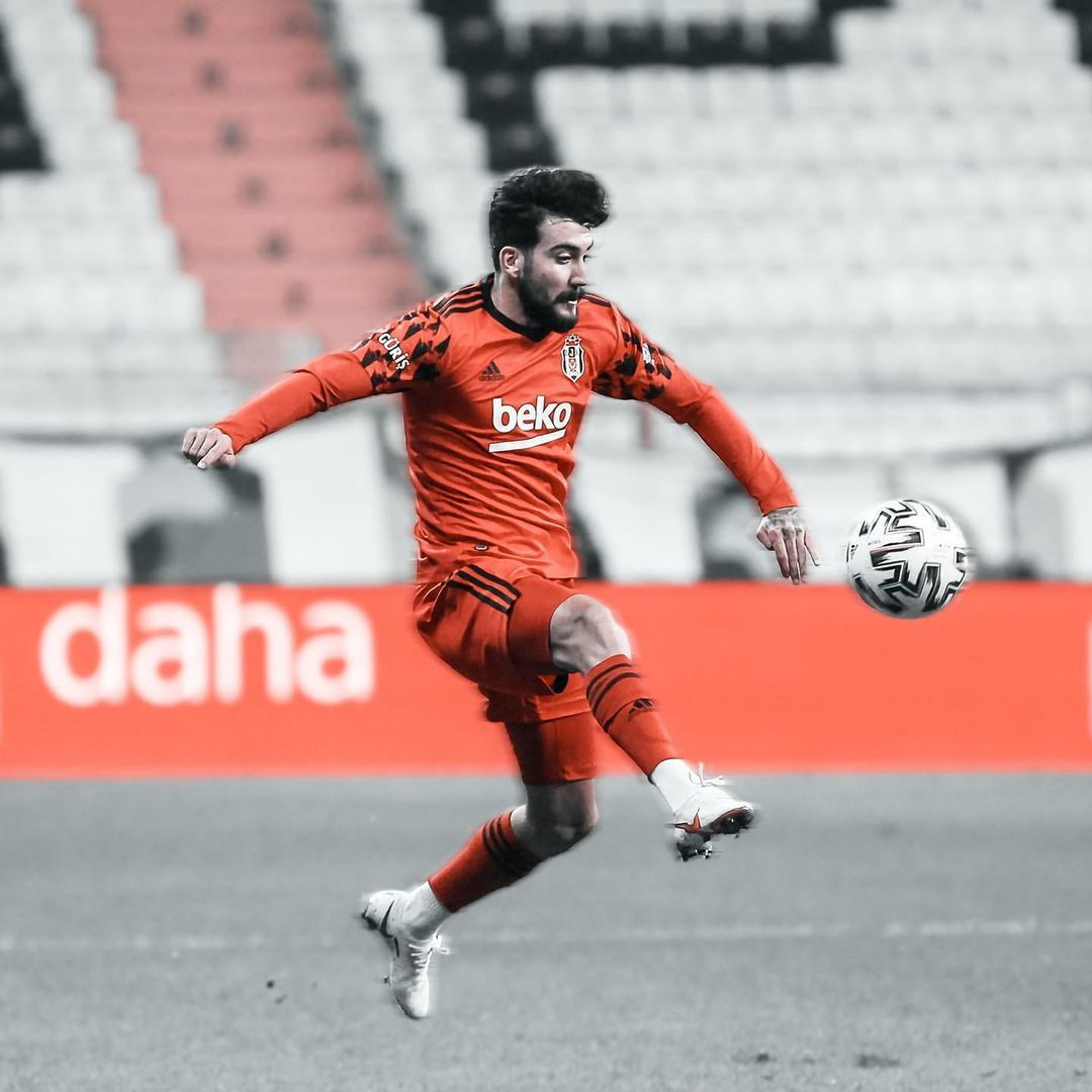 Atakan Üner'in Beşiktaş ile 2024 yılına kadar sözleşmesi bulunuyor.