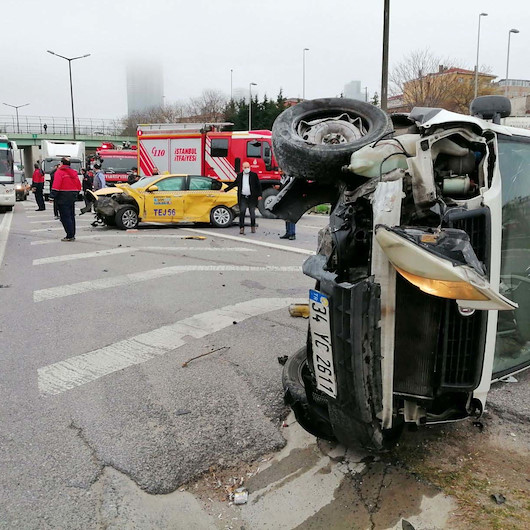 Boş yolda zincirleme kaza: Ortalık bir anda savaş alanına döndü
