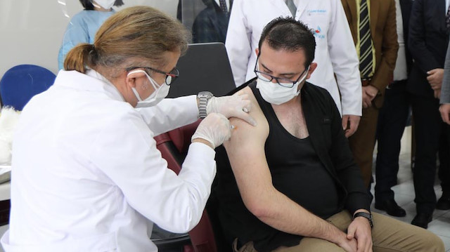 Murat Gündoğan, yerli Kovid-19 aşısının Faz-2 çalışmasında, 250 gönüllü arasında bulunuyor. 