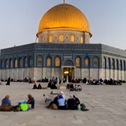Kudüs halkı Mescid-i Aksanın avlusunda iftar açtı