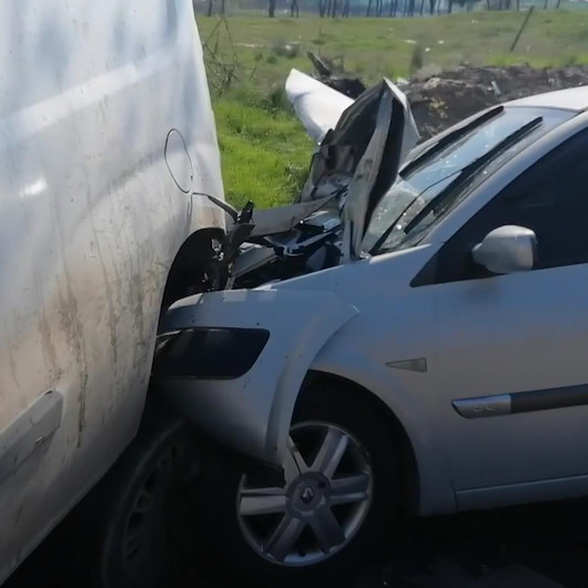 Tekirdağda freni boşalan kamyonet 6 araca çarptı