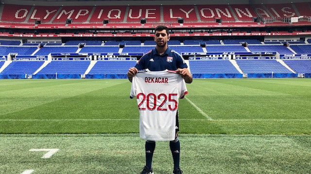 Genç oyuncunun Fransız ekibiyle 2025 yılına kadar sözleşmesi bulunuyor.