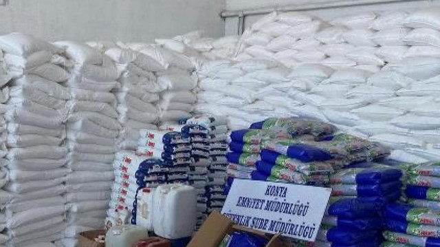 Konya'da polis ekipleri tarafından yapılan operasyonda 34 ton 185 kilo sahte üretim toz deterjan ele geçirildi