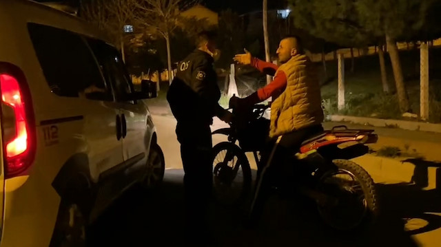 Polisten kaçan sürücü motosikleti bozulunca yakayı ele verdi