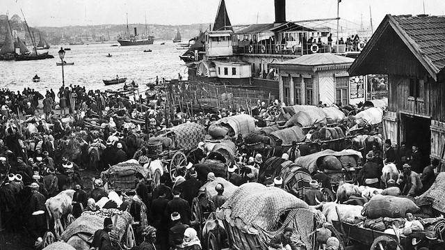 Farklı coğrafyalarda acılar ve savaşlar yaşandıkça muhacirlerin ilk durağı hep İstanbul oldu.