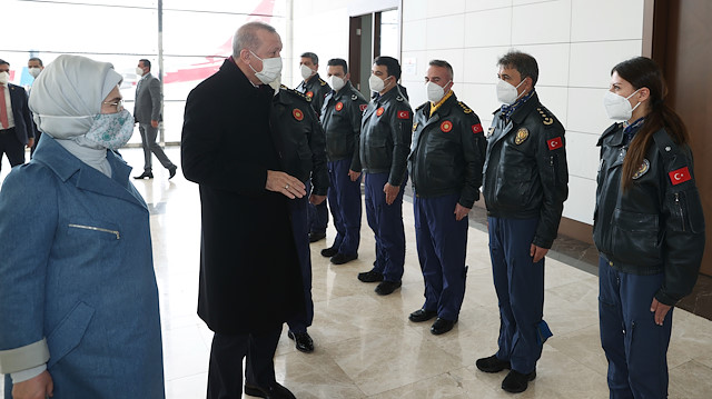 Cumhurbaşkanı Erdoğan, İEsenboğa Havalimanı'nda pilotlar tarafından karşılandı.

