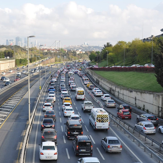 Kısıtlama sonrası 15 Temmuz Şehitler Köprüsünde trafik yoğunluğu