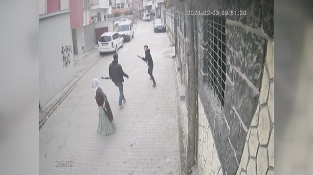 Adana’da 'çocuk gelin' kavgası kamerada