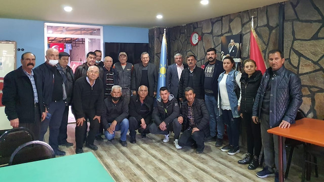 İYİ Parti Alaşehir ilçe yönetimi toplu olarak istifa etti.