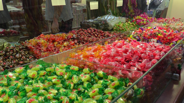 Çarşıbaşı, kapanmadan dolayı yoğunluğun erken başladı.