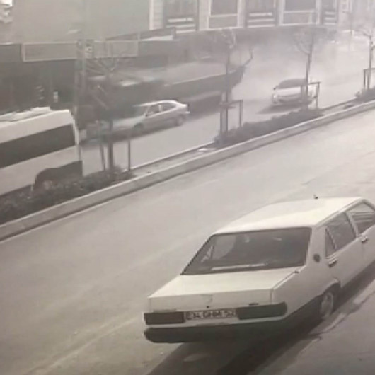 Esenyurtta hafriyat kamyonu dehşeti kamerada