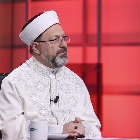 Diyanet İşleri Başkanı Ali Erbaş: Kapanma sürecinde camilerde cemaatle namaz kılınacak