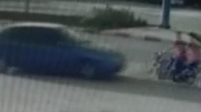 Manisa'da ters yöne giren motosiklet, otomobille kafa kafaya çarpıştı