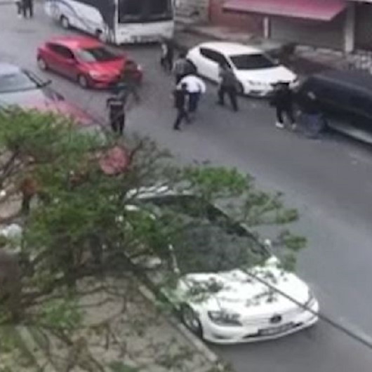 Gaziosmanpaşada iki grup arasında bıçaklı kavga