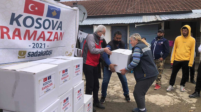 Sadakataşı Derneği Kosova’nın Prizren, Priştine ve İpek şehirlerinde yardım yaptı.