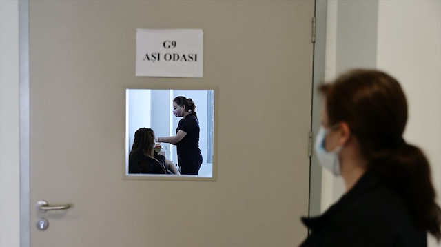 Sağlık Bakanı Koca, 'aşı programı'nın hızlandırılacağını duyurdu