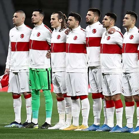 UEFA'dan EURO 2020 kararı: 23'ten 26'ya çıkarıldı