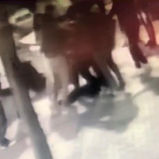 Esenyurt’ta laf atma kavgası kamerada
