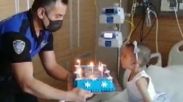 Adana polisinden lösemi hastası Miray'a doğum günü sürprizi