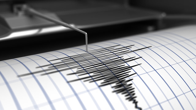 Ege Denizi'nde 4.0 büyüklüğünde deprem oldu.