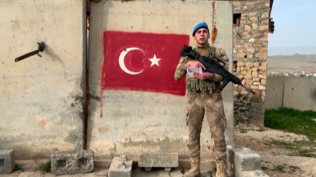 Mehmetçikten moral mektubu gönderen öğrencilere videolu teşekkür