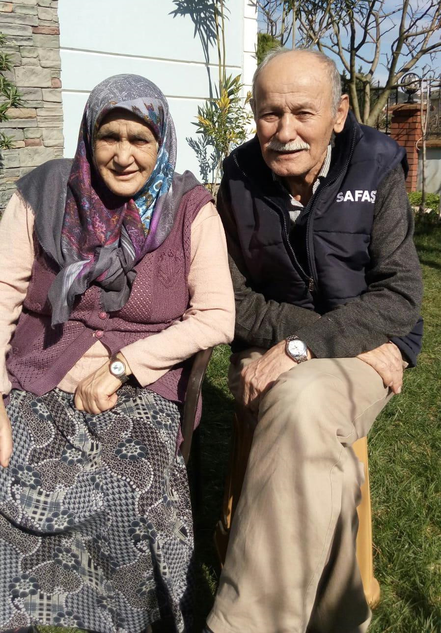 Mehmet Özer (72) hayatını kaybetti.