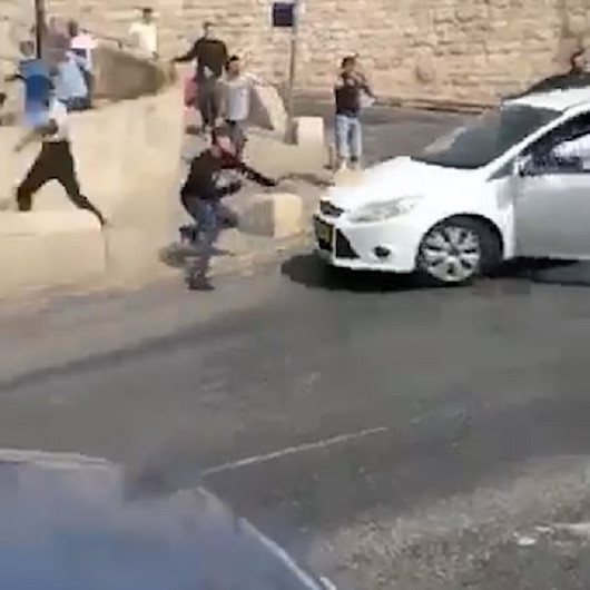 İsrailli işgalci Kudüste Filistinlileri arabayla ezip ateş açtı