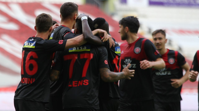 Fatih Karagümrük, Süper Lig'de 54 puanla 9. sırada bulunuyor.