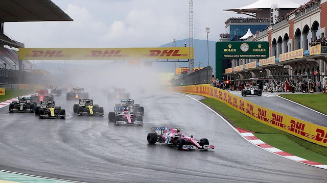 İstanbul Park'ta yağmurlu havada yapılan yarış büyük heyecana sahne olmuştu.