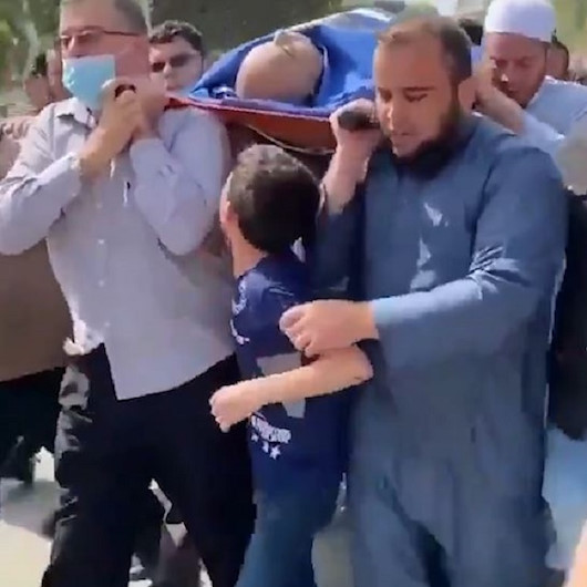 İsrailin Gazze bombardımanında babasını kaybeden Filistinli çocuktan yürek burkan feryat: Elveda baba