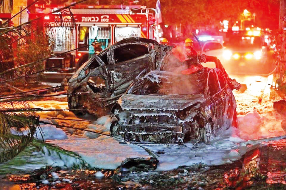 İlk kez “işgal” sınırları içerisinde bulunan 20’den fazla şehirde gençler sokaktaydı.