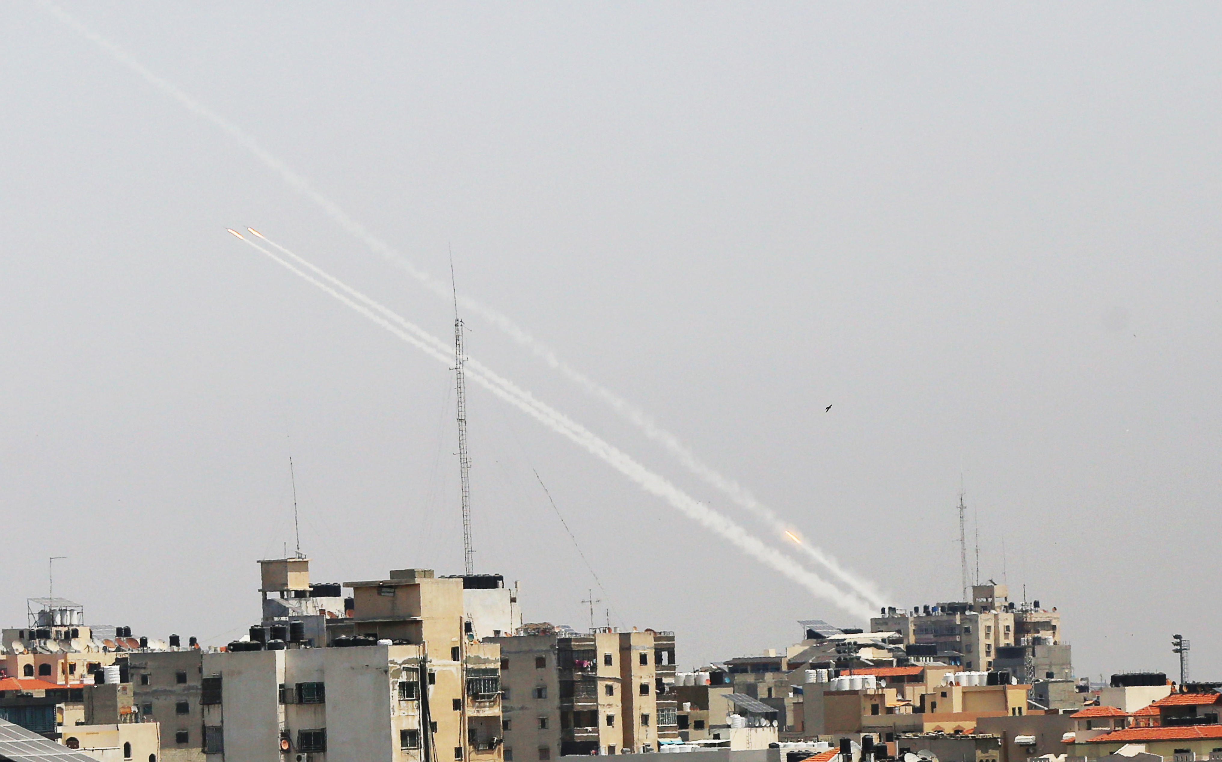 Kassam 5 dakika içerisinde Tel Aviv’e 130 roket attı.