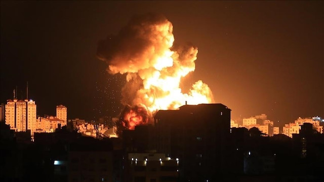 3 شهداء في قصف إسرائيلي لشقة سكنية غربي غزة 