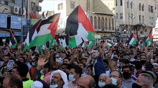 "المقاومة طريق التحرير".. آلاف الأردنيين يدعمون فلسطين