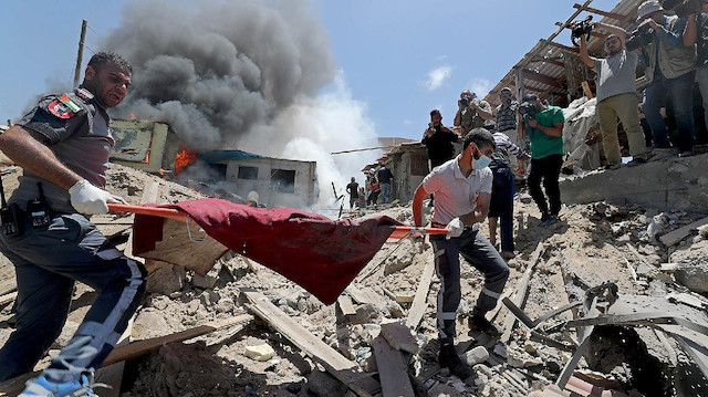 İsrail, Gazze'de 200 kişiyi katletti.