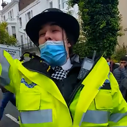Londrada Özgür Filistin sloganı atan İngiliz polisine soruşturma