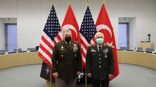 Genelkurmay Başkanı Orgeneral Yaşar Güler (sağda), ABD Genelkurmay Başkanı Orgeneral Mark Milley