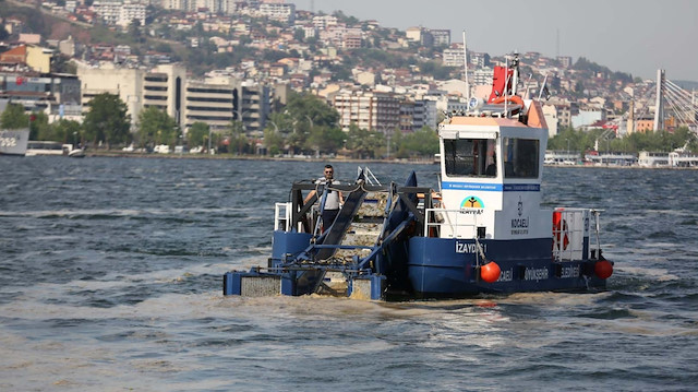 Çevre Koruma ve Kontrol Dairesi Başkanlığı ekipleri yaklaşık 2 aydır temizleme çalışmalarını yürütüyor