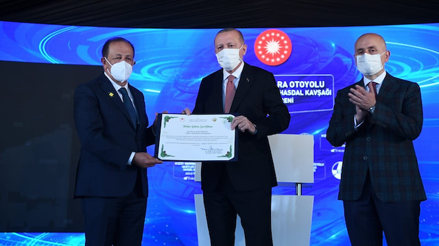 50 bin fidanlık bağış sertifikası Cumhurbaşkanı Erdoğan’a takdim edildi.