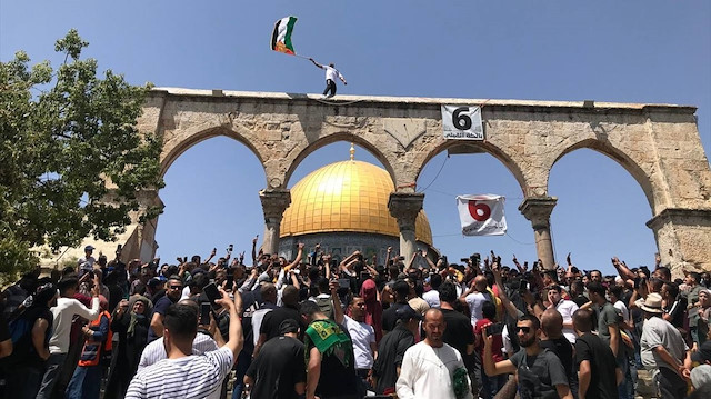 Cuma namazının ardından gerçekleştirilecek olan öfke yürüyüşüne binlerce Filistinli’nin katılması bekleniyor. 