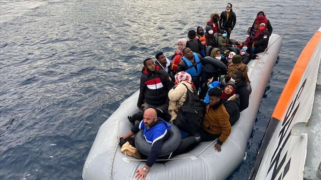 تركيا تنقذ 8 طالبي لجوء أعادتهم اليونان